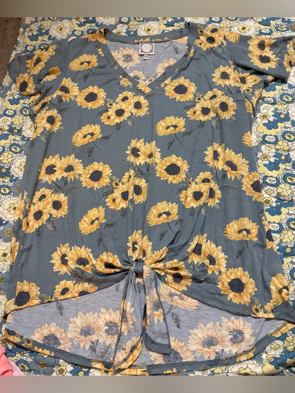 Truself women’s size 2x sunflower top
